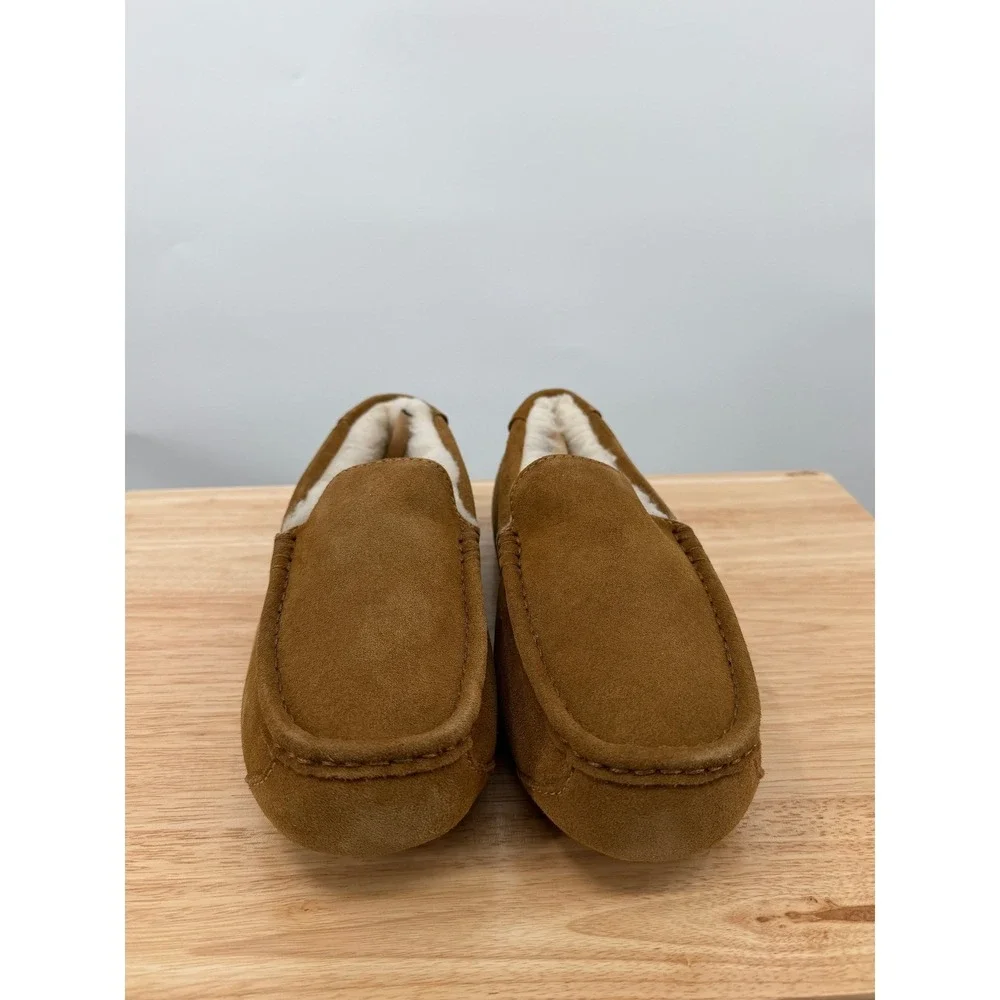 NEW Koolaburra by UGG Tipton Mens Chestnut Suede Moccasin Slippers Faux Fur US 9